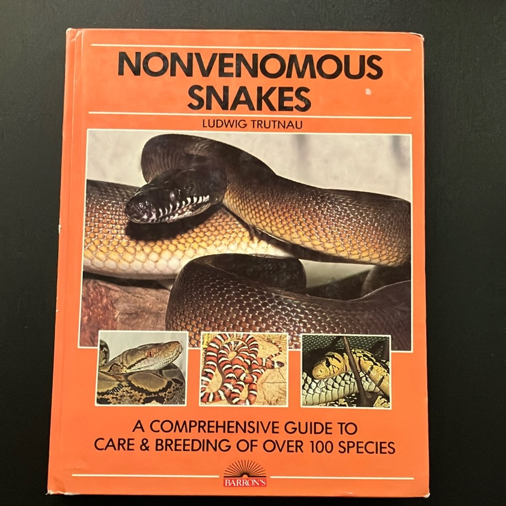 Nonvenomous Snakes Guide Hardcover Reptile Book Care Breeding Animal Guidebook